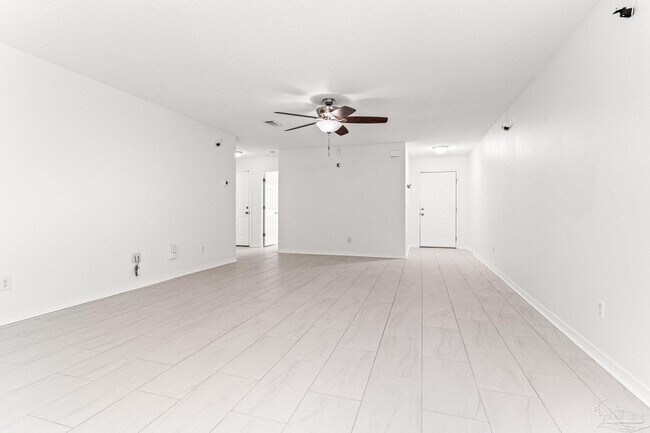 Building Photo - 10429 Senegal Dr