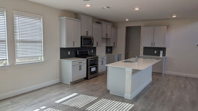 Foto del edificio - Spacious 4BR House in Aubrey