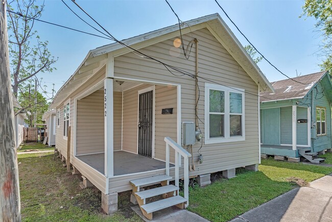 Foto del edificio - 2526 Campbell St