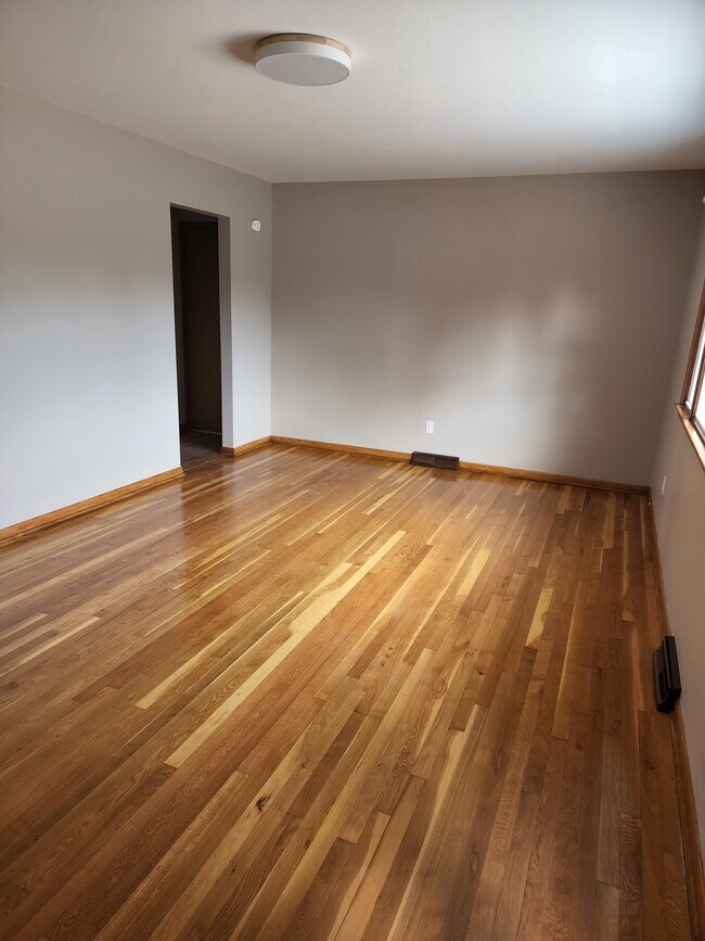 Living Room - 7321 Holdrege St