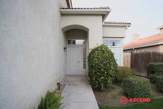 Foto del edificio - Move-in Ready 2 Story Home in Desirable Neighborhood!