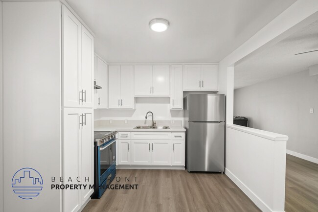 Building Photo - 11626 Cedar Ave.