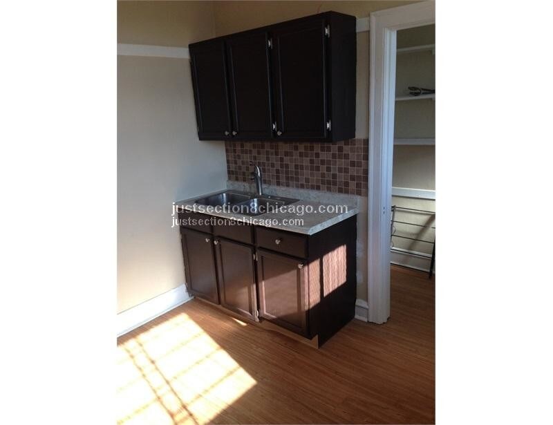 Foto principal - 7036 S Cregier Ave