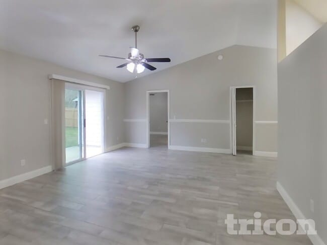 Foto del edificio - 8778 Fieldside Dr S