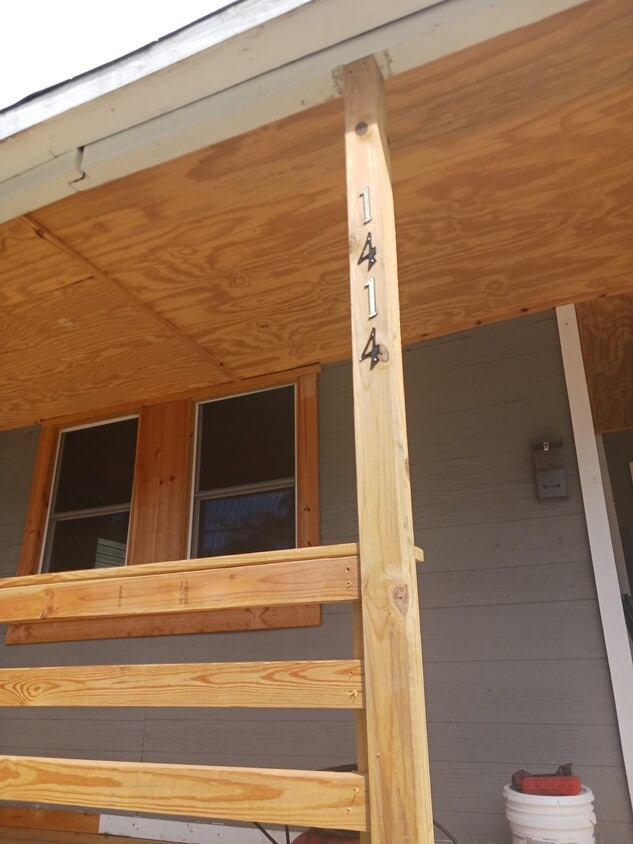 Primary Photo - 1414 N Main St