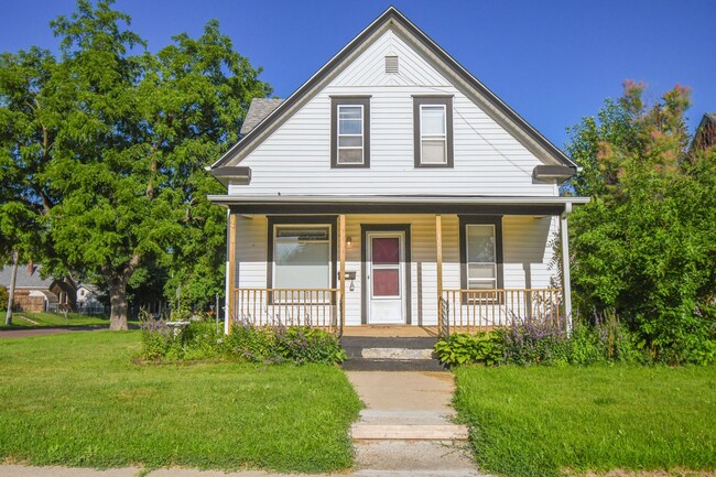Building Photo - 1515 S Duluth Ave