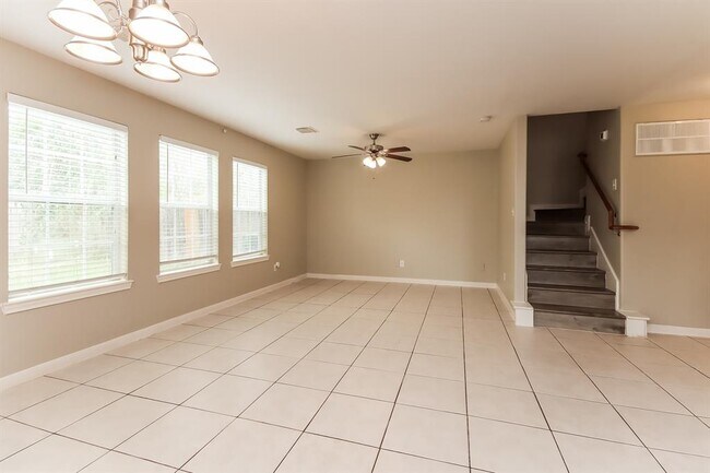 Building Photo - 13740 W Cancun