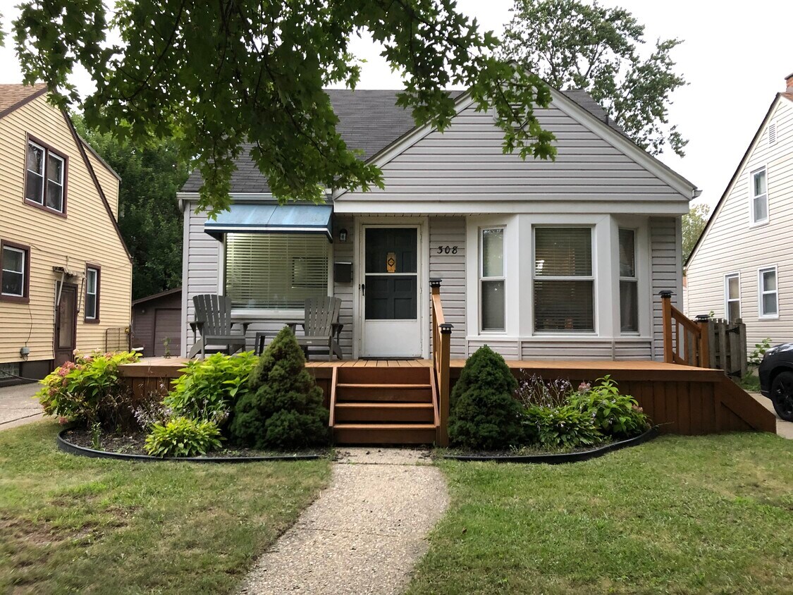 308 S Dorchester Ave, Royal Oak, MI 48067 House Rental in Royal Oak