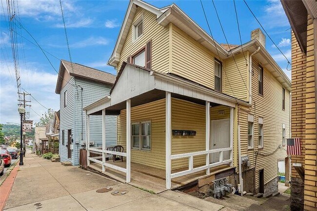 415 Carothers Ave Carnegie Pa Apartment For Rent In Carnegie Pa Apartments Com 415 Carothers Ave Carnegie Pa Apartment For Rent In Carnegie Pa Apartments Com