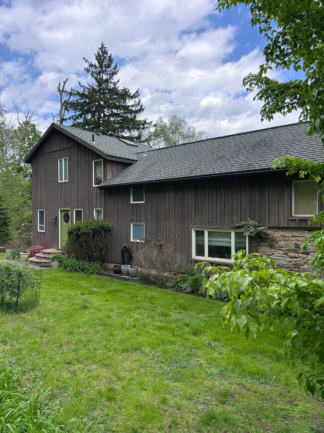 Foto del edificio - 4 Cross Creek Ln