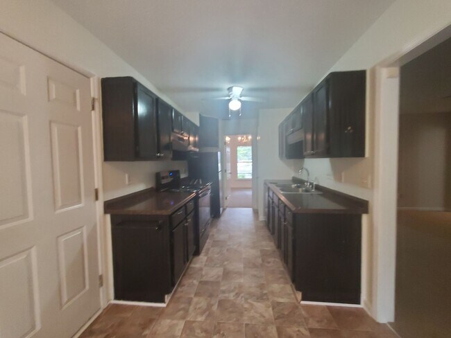 Foto del edificio - 5481 Landview Place~ Raintree