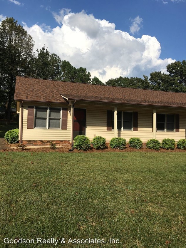 Primary Photo - 1297 Jaclyn Ln