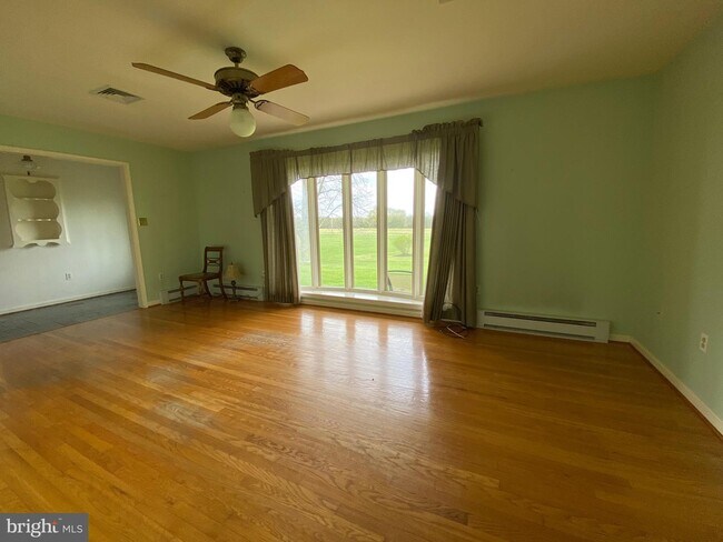 Building Photo - 9416 Elk Run Rd