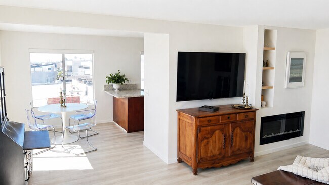 Sala de estar - 2124 Hermosa Ave