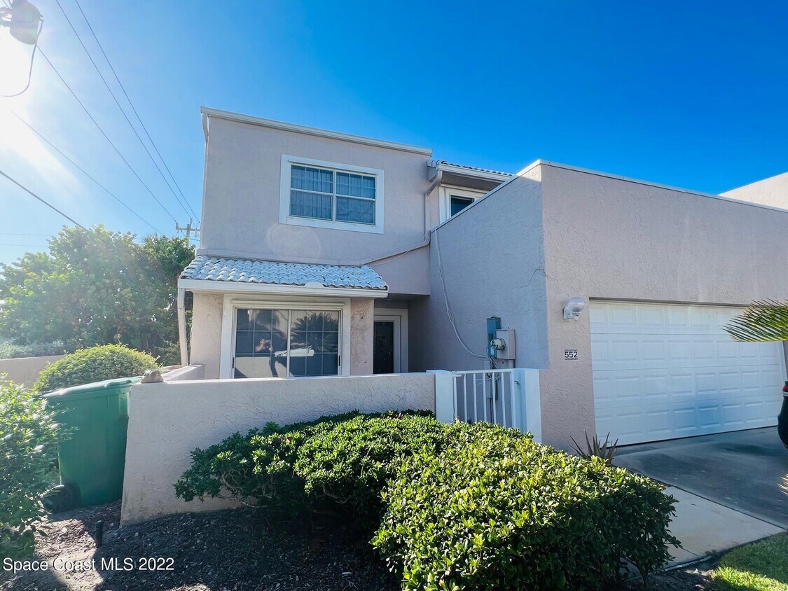 Primary Photo - 552 Majorca Ct