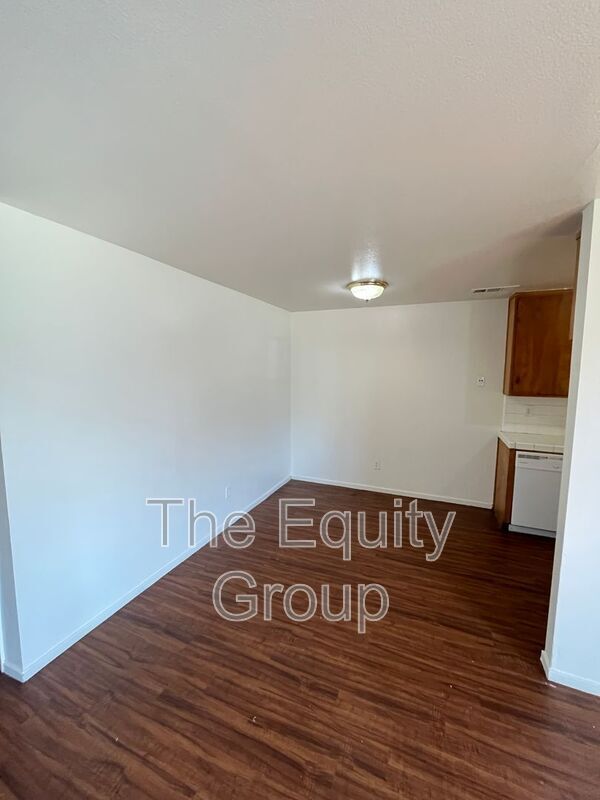 Foto del edificio - 1025 N Wisconsin Way