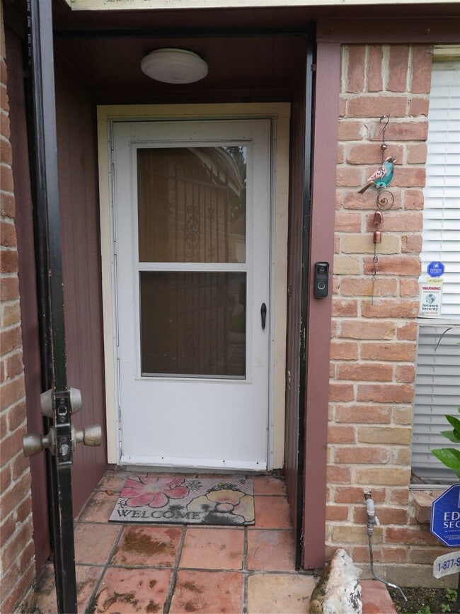 Foto del edificio - 11562 Willwood Dr