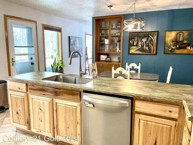 Building Photo - 4 br, 2 bath House - 530 Auklet Place