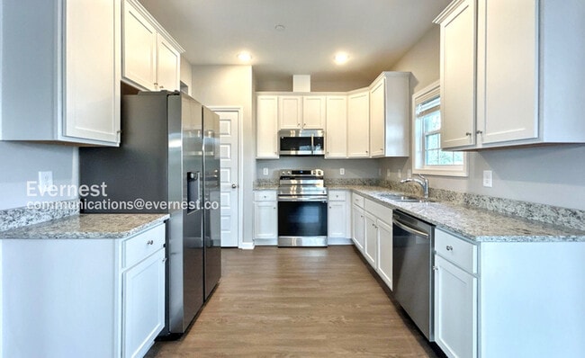Building Photo - 1408 Pipeline Ave