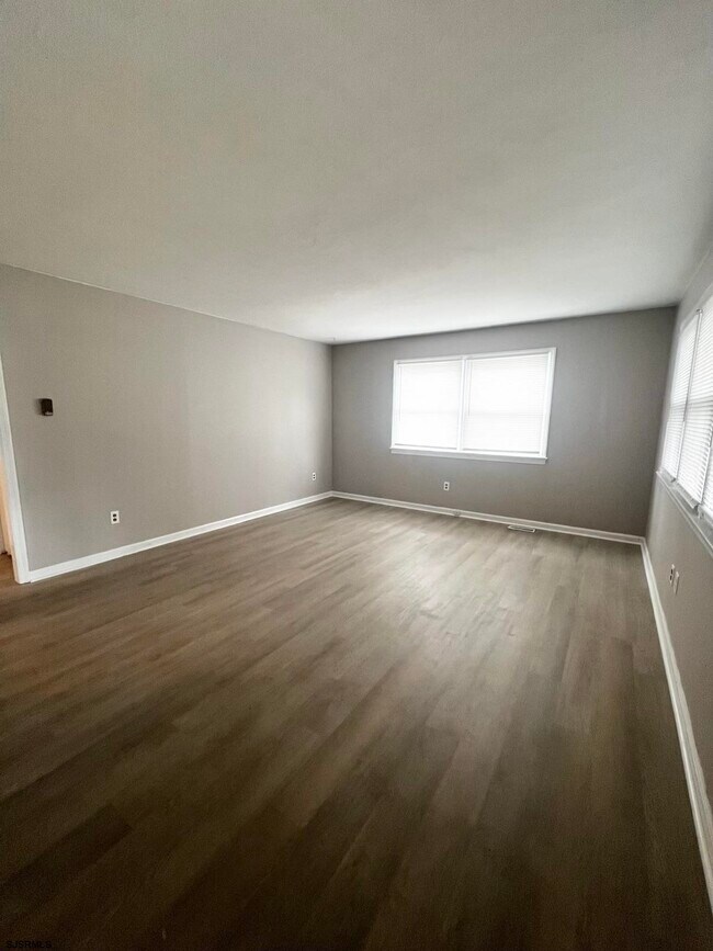 Foto del edificio - 914 Oak Ave