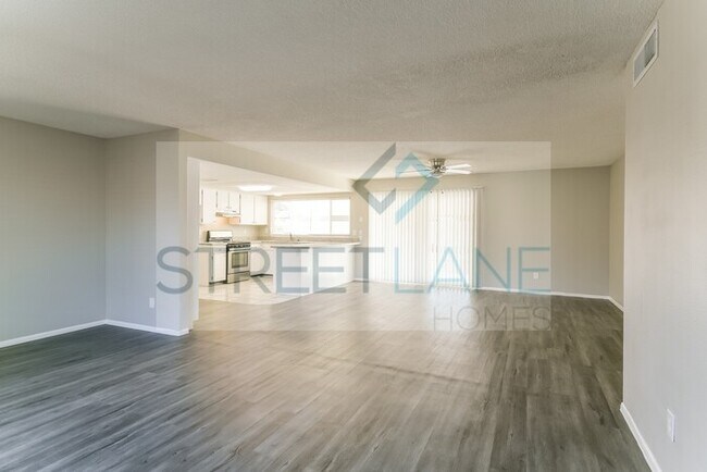 Foto del edificio - REDUCED!