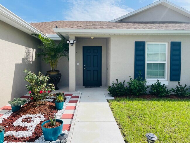 Foto del edificio - 112 SW Ridgecrest Dr