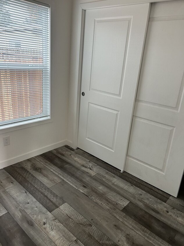 Foto del edificio - 913 Whittier Ave