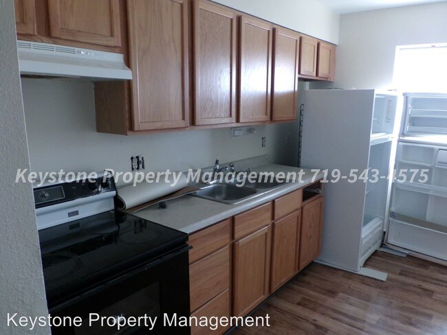 Building Photo - 1026 E Mallon Dr