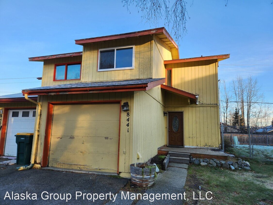 Foto principal - 3 br, 1.5 bath House - 8441 Ragged Top Cir