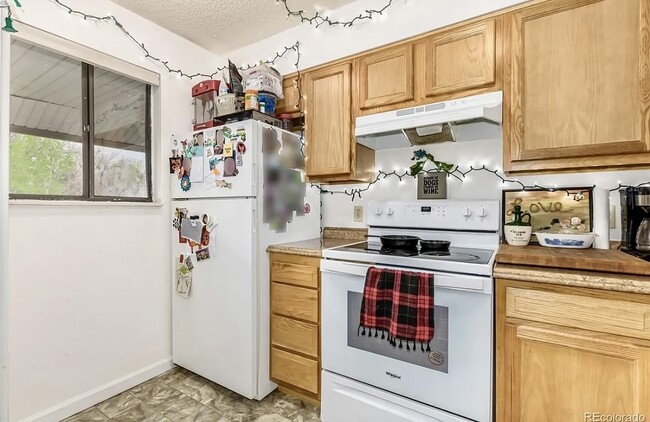 Building Photo - 1705 Heatheridge Rd