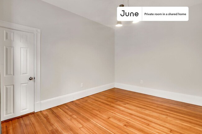 Foto del edificio - Room in Shared 4 bed/2 bath home