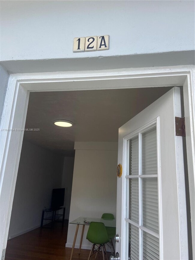 Building Photo - 1611 West Ave