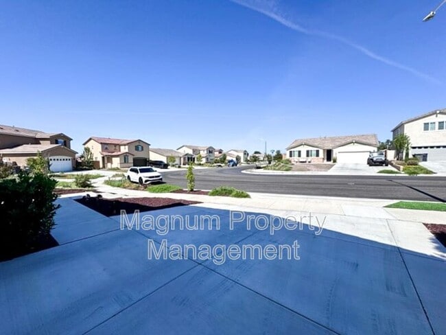 Building Photo - 36224 Owens Dr