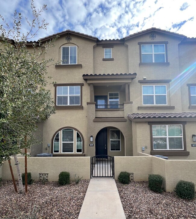 Foto del edificio - 1255 N Arizona Ave