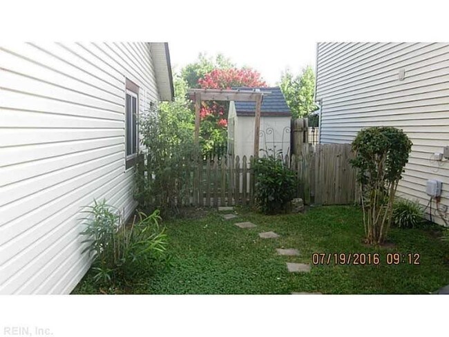 Building Photo - 3 br, 2 bath House - 4124 Tattershall Ct