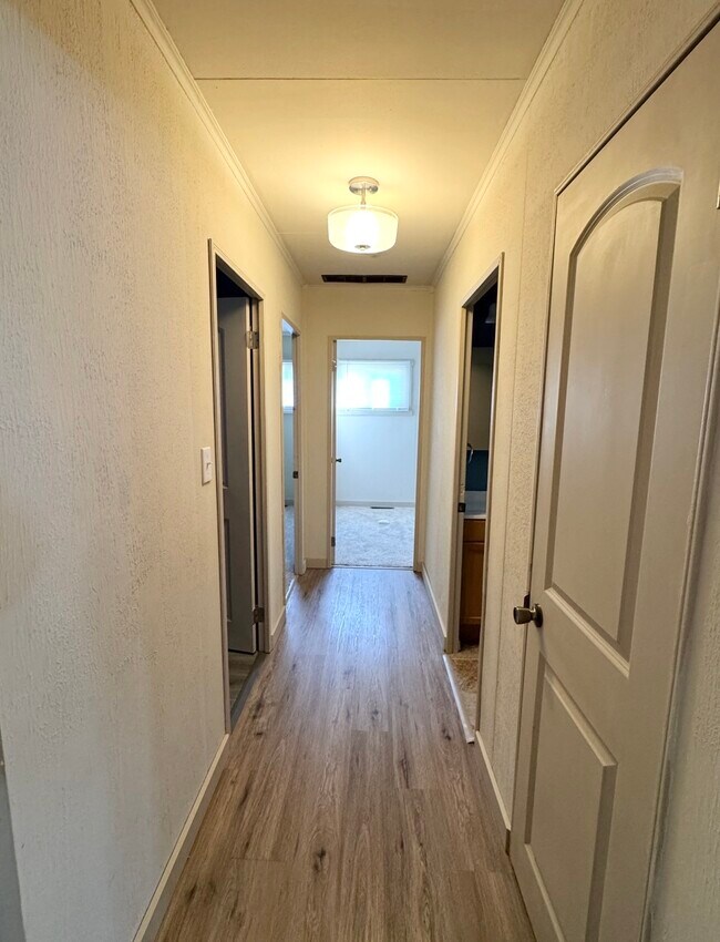 Foto del edificio - 2251 Vale Dr