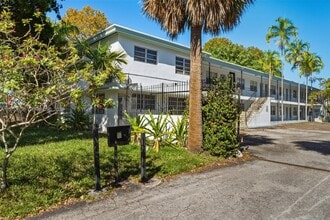 Building Photo - 645 NE 77th St