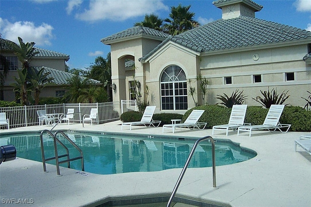 Foto principal - 6115 Reserve Cir