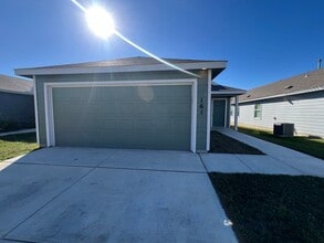 Building Photo - 161 Kayden Ct