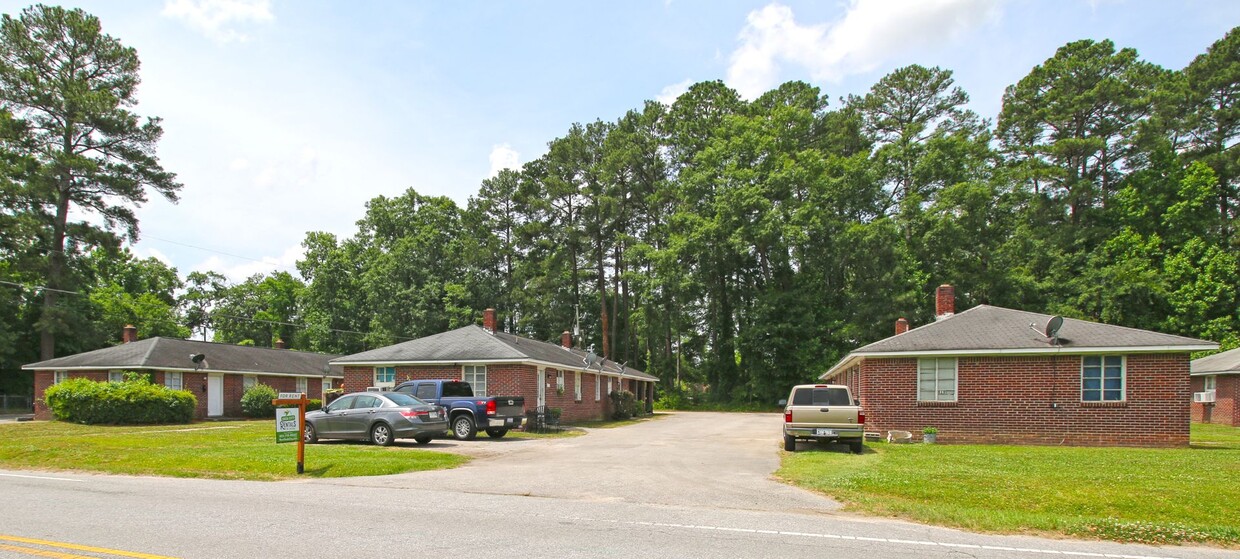 Primary Photo - 2 Bedroom, 1 Bath in West Columbia - Avail...