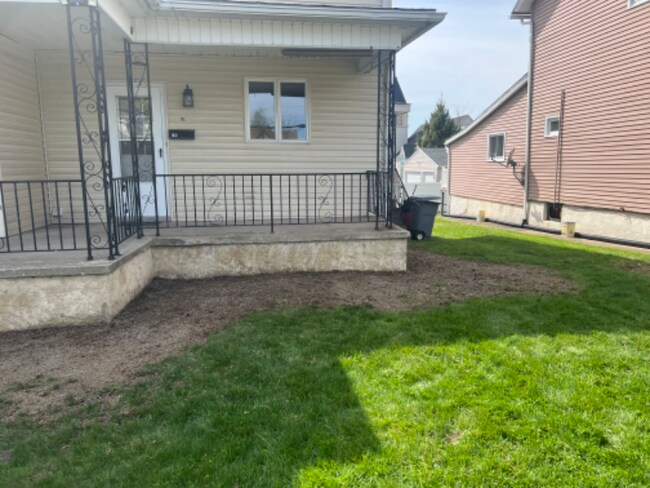 Foto del edificio - 132 S Apple St