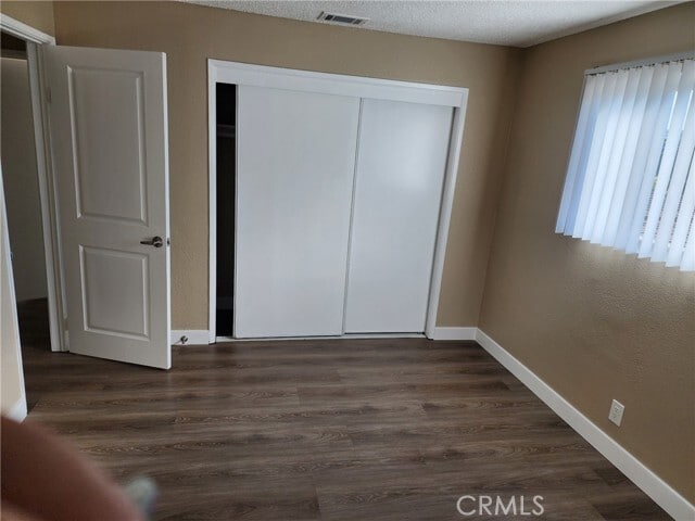 Foto del edificio - 1962 S Park Ave