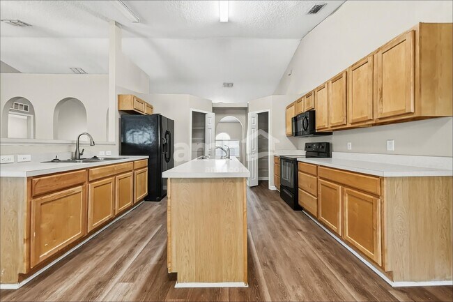 Foto del edificio - 11932 Chester Creek Rd