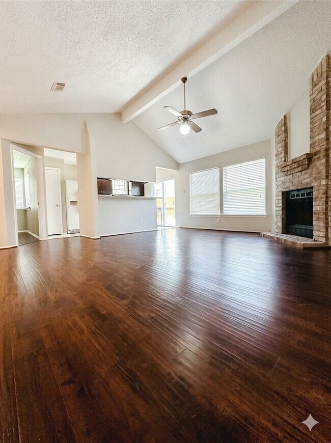 Foto del edificio - 9302 Golden Sunshine Dr