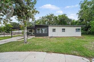 Building Photo - 1111 Brewer Ct
