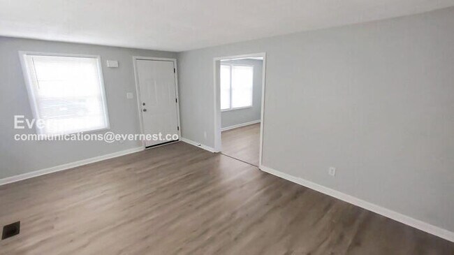 Foto del edificio - 949 S Harris Ave