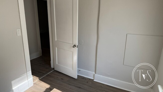 Building Photo - RATE DROP ALERT (was $1900/month)!