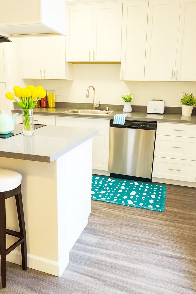 Foto del edificio - Castilian Apartments