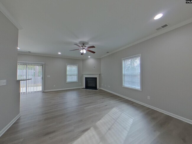 Foto del edificio - 326 Fairford Rd