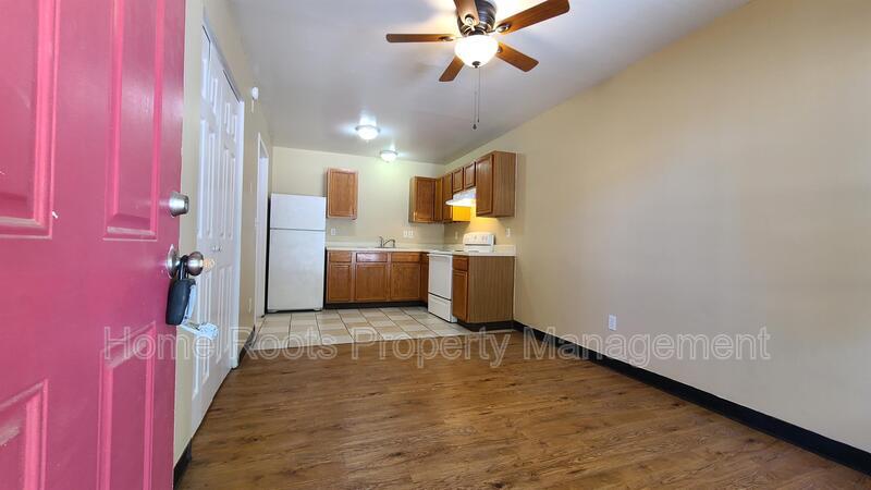 Primary Photo - 1706 S Powell St